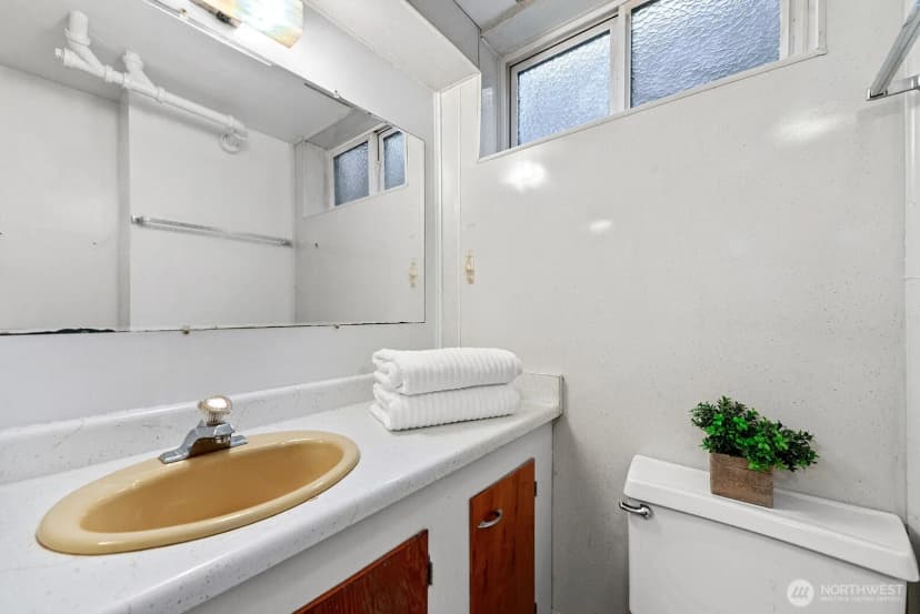 Property photo for 8877 42nd Avenue Sw, Seattle photo 27