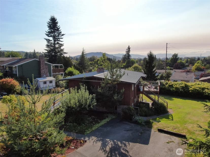 Property photo for 2601 2603 Huron Street, Bellingham photo 6