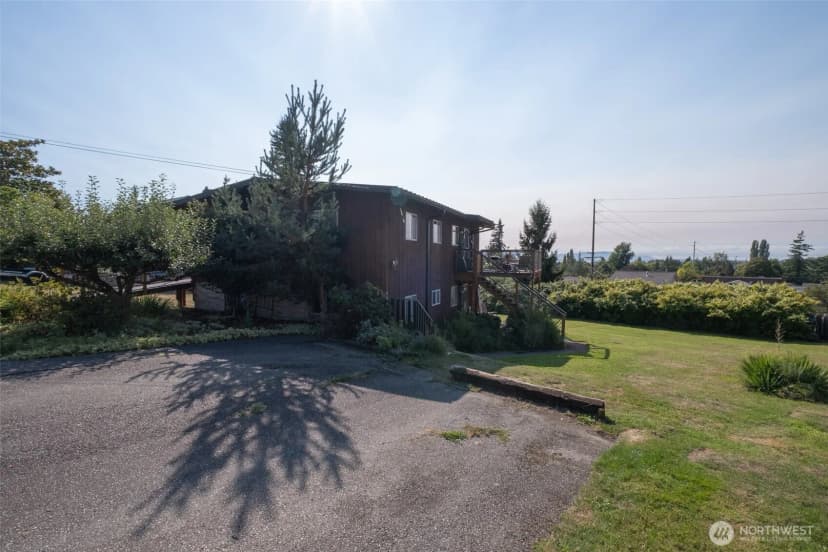 Property photo for 2601 2603 Huron Street, Bellingham photo 5