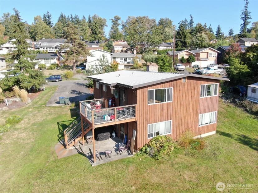Property photo for 2601 2603 Huron Street, Bellingham photo 2