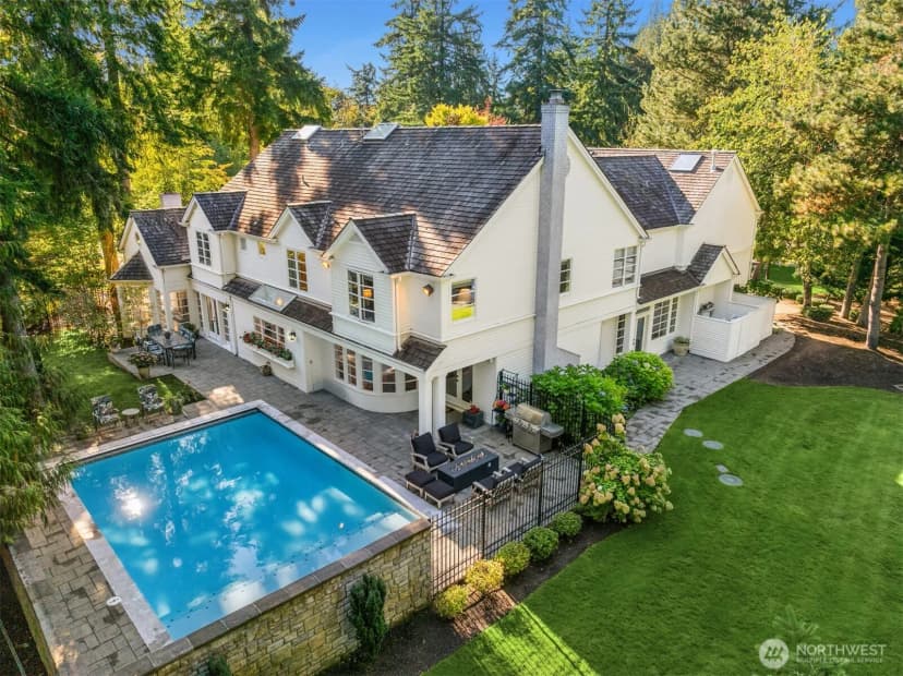 Property photo for 7112 204th Drive Ne, Redmond