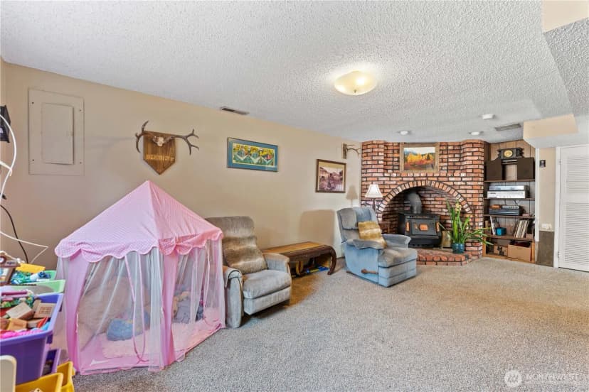 Property photo for 1718 8th St Ne, East Wenatchee photo 23