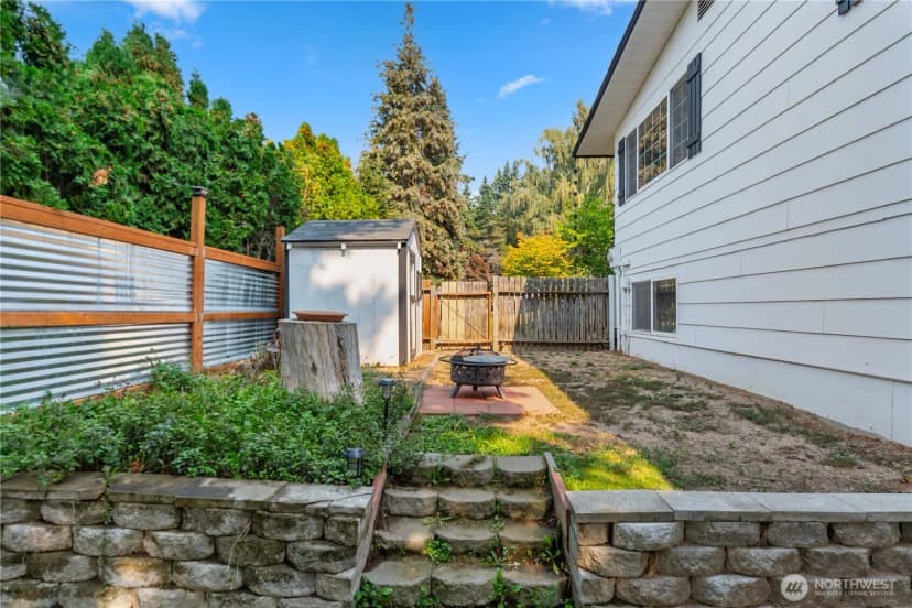 Property photo for 1718 8th St Ne, East Wenatchee photo 30