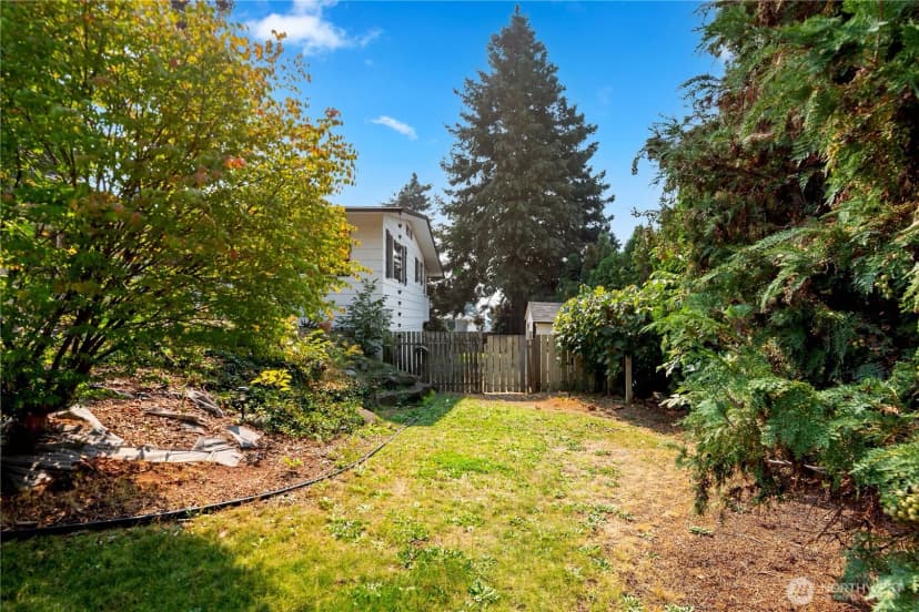 Property photo for 1718 8th St Ne, East Wenatchee photo 36