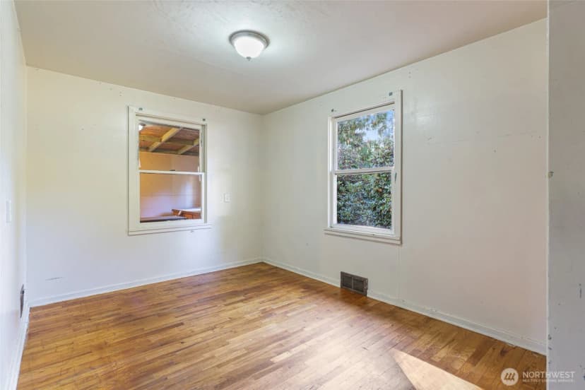 Property photo for 1910 Van Epps Street Se, Olympia photo 14