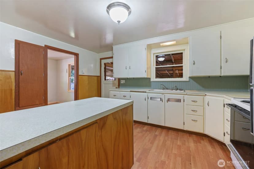 Property photo for 1910 Van Epps Street Se, Olympia photo 7