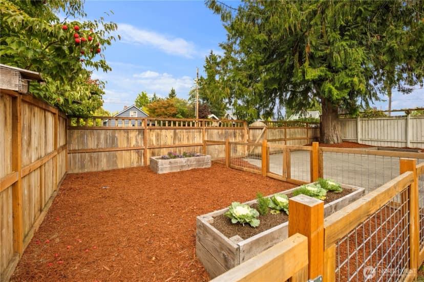 Property photo for 4020 N 34th Street, Tacoma photo 3