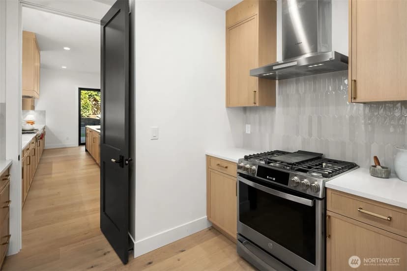 Property photo for 14424 Se 40th Street, Bellevue photo 13