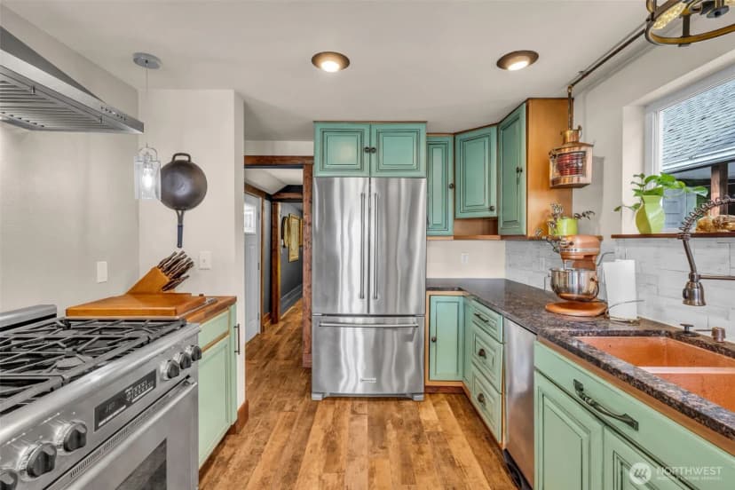 Property photo for 1811 Bay St, Port Orchard photo 11