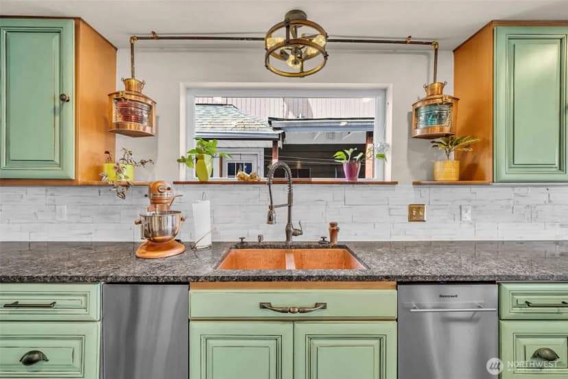 Property photo for 1811 Bay St, Port Orchard photo 12