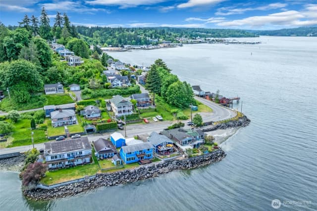 Property photo for 1811 Bay St, Port Orchard photo 5