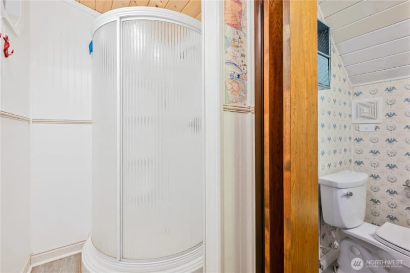 Property photo for 10 W Cape Horn Road, Cathlamet photo 18