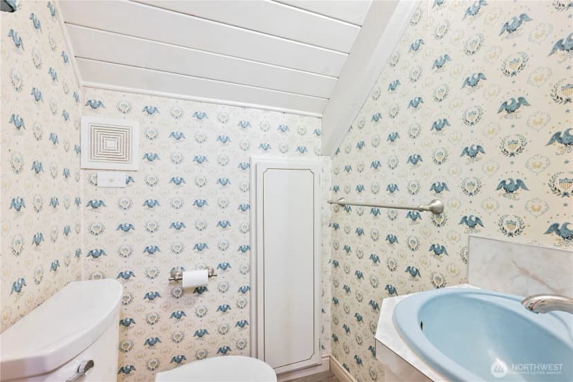Property photo for 10 W Cape Horn Road, Cathlamet photo 19