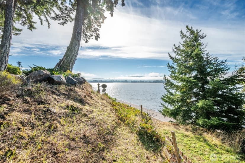 Property photo for 10 W Cape Horn Road, Cathlamet photo 26