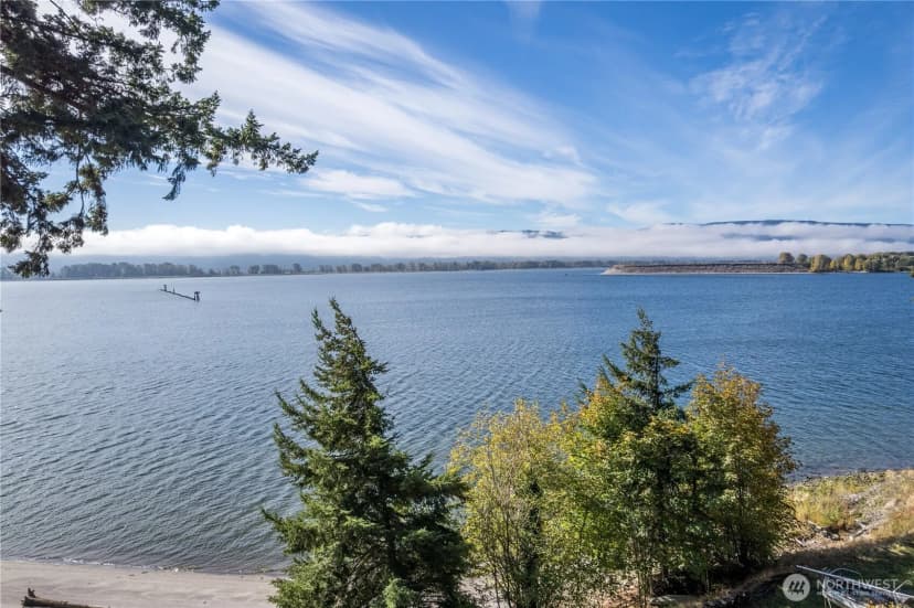 Property photo for 10 W Cape Horn Road, Cathlamet photo 28