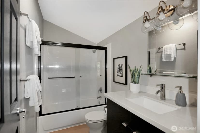 Property photo for 1533 18th Avenue S #5, Seattle photo 16
