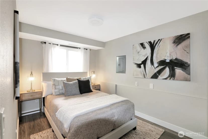 Property photo for 1533 18th Avenue S #5, Seattle photo 6