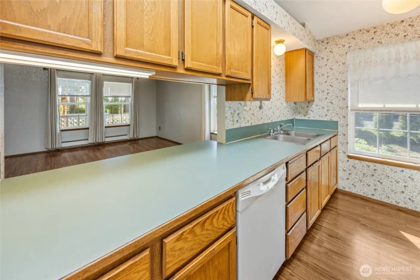 Property photo for 7123 Lakeside Street Sw, Olympia photo 12