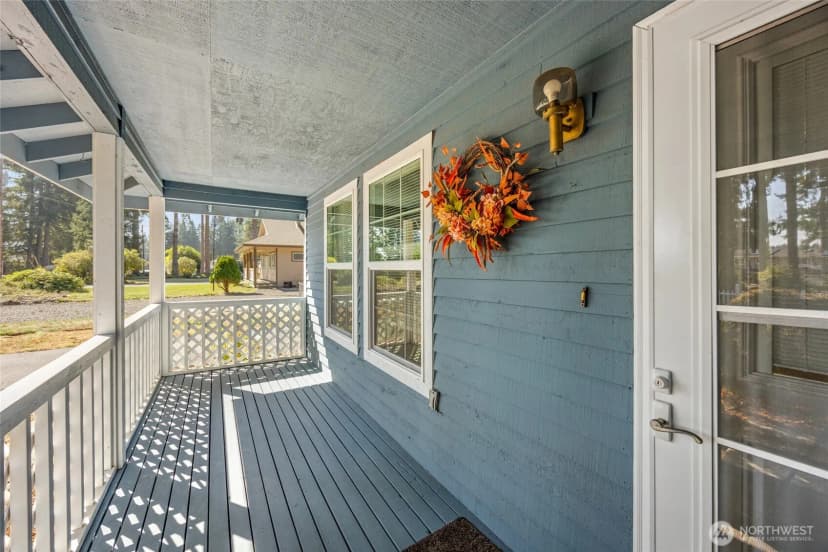 Property photo for 7123 Lakeside Street Sw, Olympia photo 5