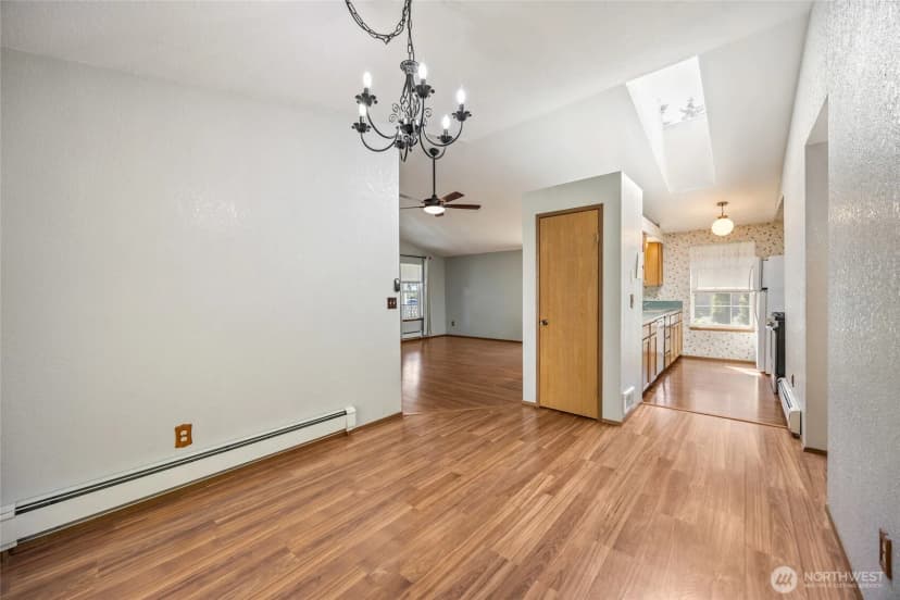 Property photo for 7123 Lakeside Street Sw, Olympia photo 10