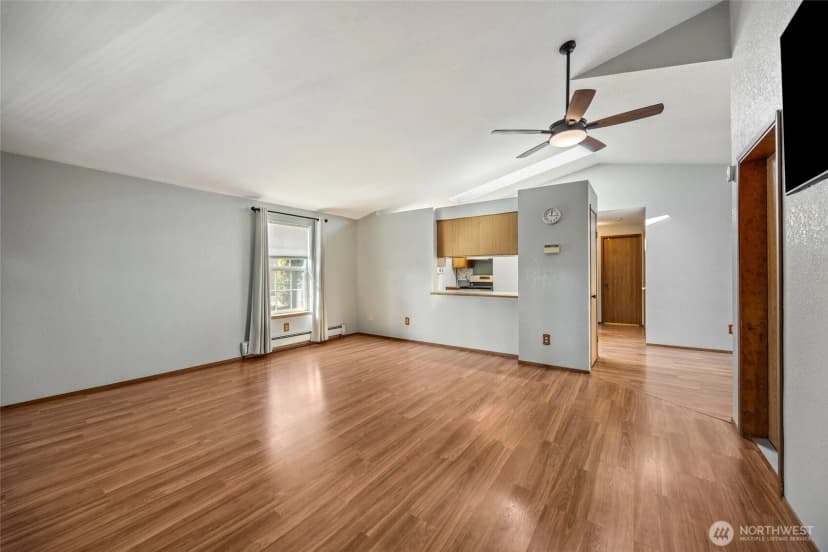 Property photo for 7123 Lakeside Street Sw, Olympia photo 6