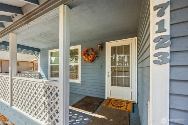 Property photo for 7123 Lakeside Street Sw, Olympia photo 4