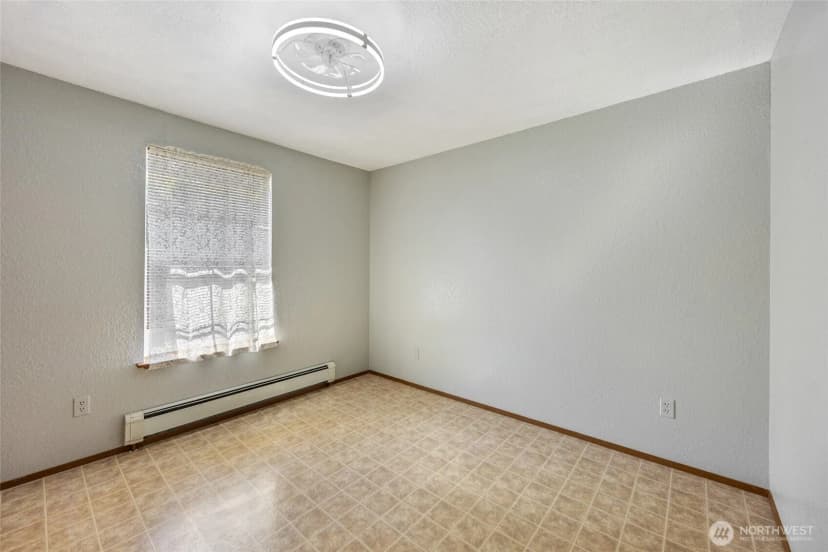 Property photo for 7123 Lakeside Street Sw, Olympia photo 17