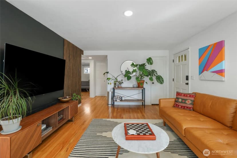Property photo for 8137 31st Avenue Sw, Seattle photo 6