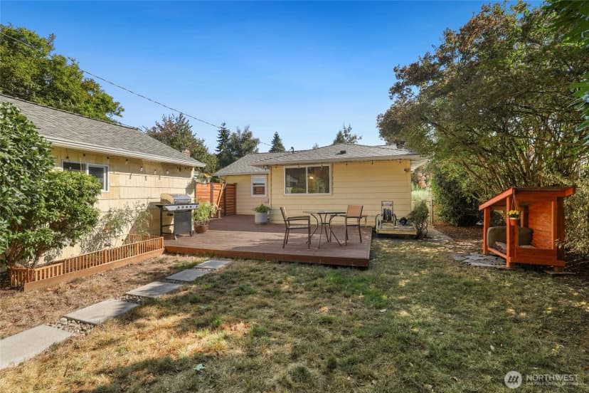 Property photo for 8137 31st Avenue Sw, Seattle photo 30