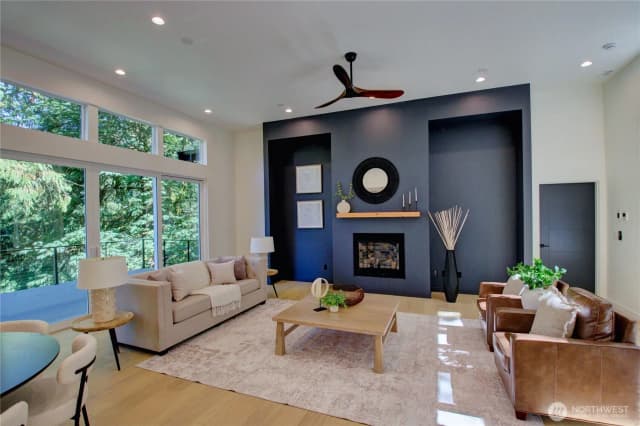 Property photo for 15 Sudden Valley Drive, Bellingham photo 5