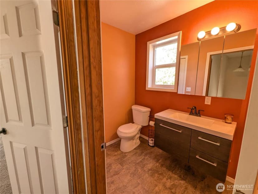 Property photo for 1306 Mt. Brynion Street, Kelso photo 18