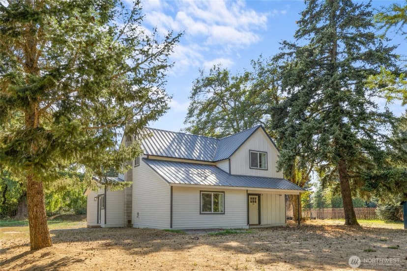 Property photo for 1660 Airport Road, Cle Elum