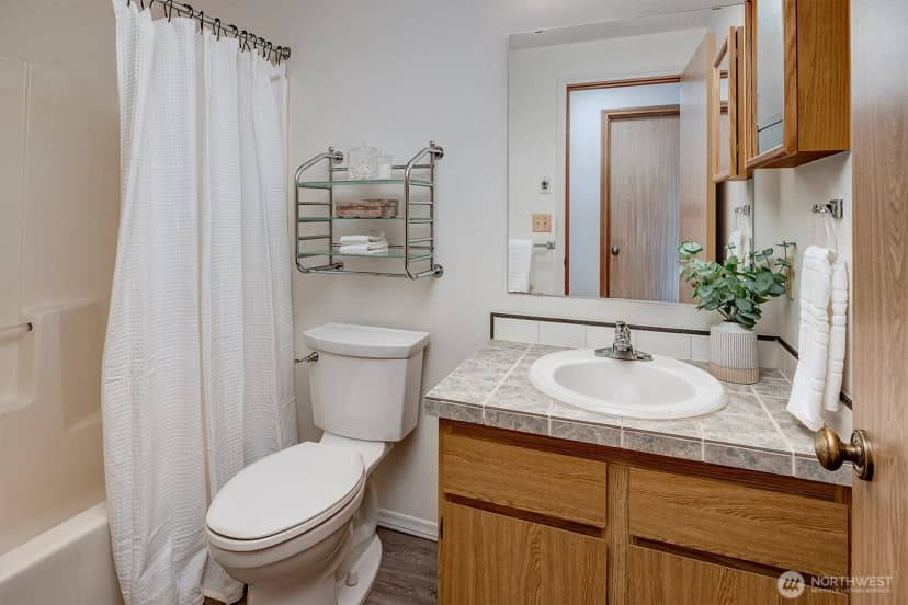 Property photo for 6423 68th Street Ne, Marysville photo 13