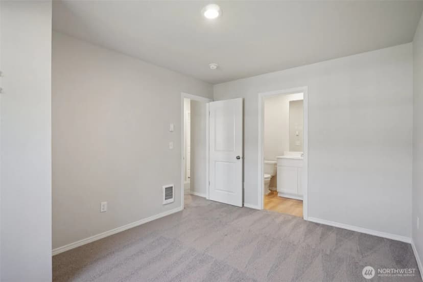 Property photo for 19918 134th Avenue Ct E, Graham photo 18