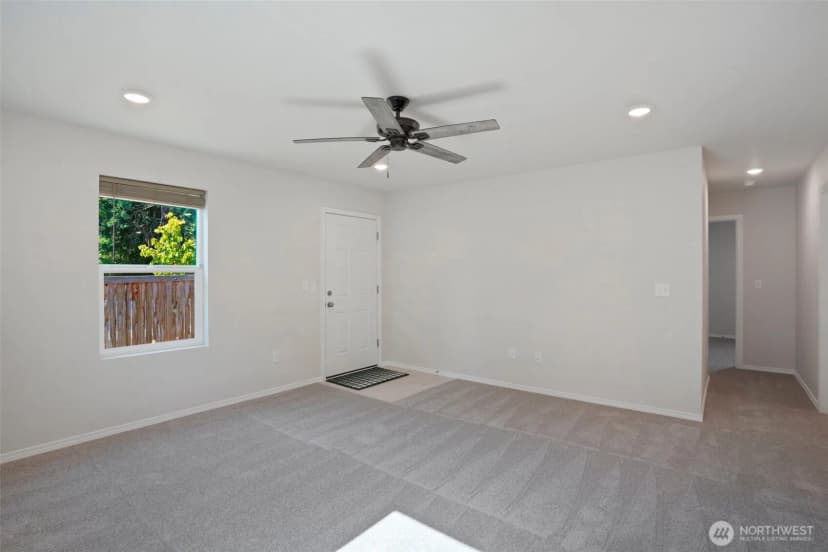 Property photo for 19918 134th Avenue Ct E, Graham photo 5