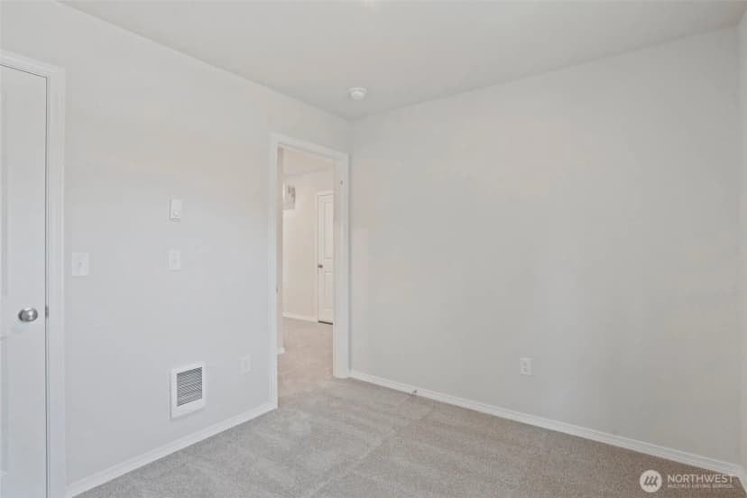 Property photo for 19918 134th Avenue Ct E, Graham photo 11