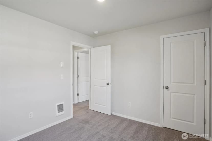 Property photo for 19918 134th Avenue Ct E, Graham photo 15