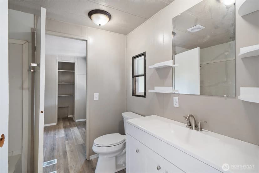 Property photo for 36 Landberg Lane, Elma photo 11