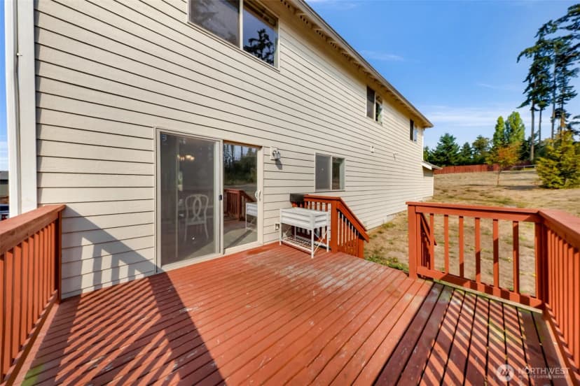 Property photo for 930 Cove View Circle, Oak Harbor photo 33