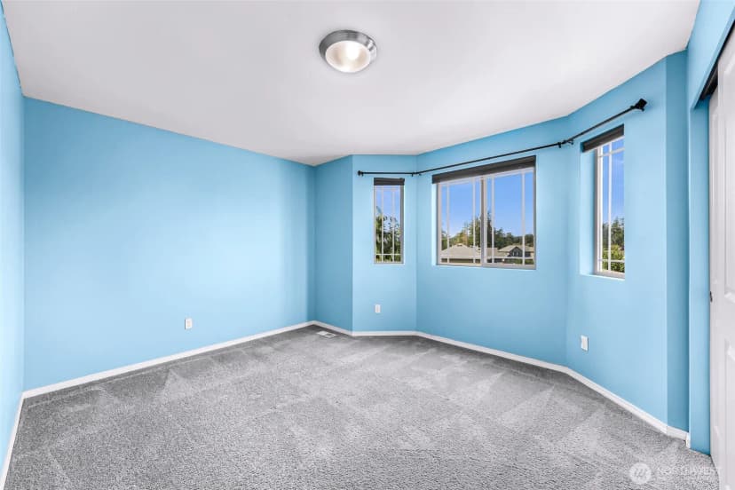 Property photo for 930 Cove View Circle, Oak Harbor photo 30