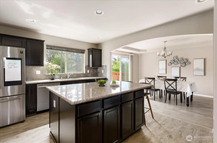 Property photo for 930 Cove View Circle, Oak Harbor photo 11