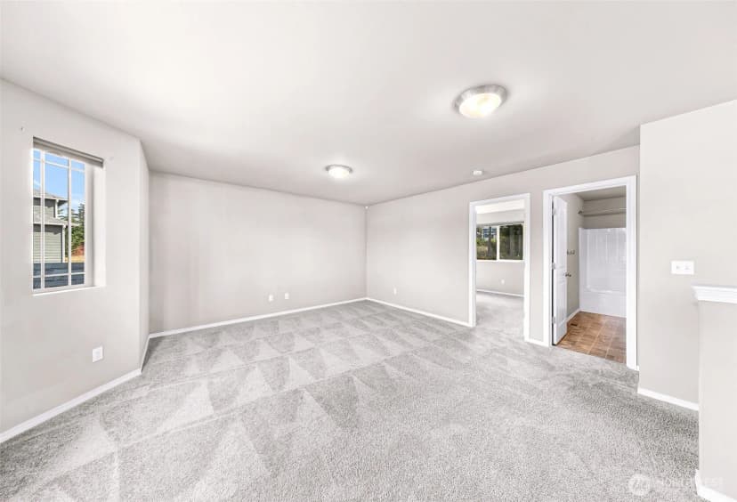 Property photo for 930 Cove View Circle, Oak Harbor photo 22