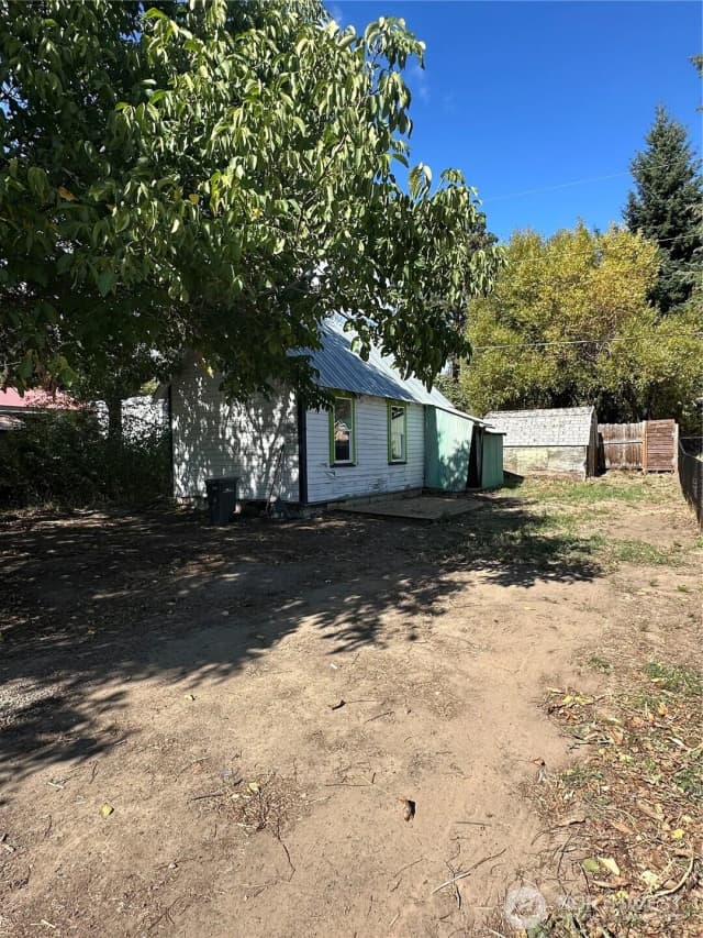 Property photo for 406 W First Street, Cle Elum