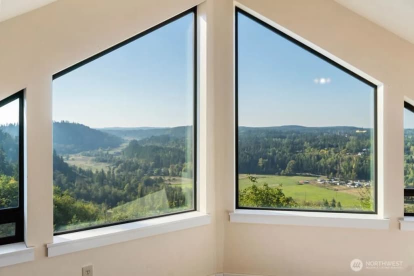 Property photo for 212 Dow Ridge Drive, Eatonville photo 14