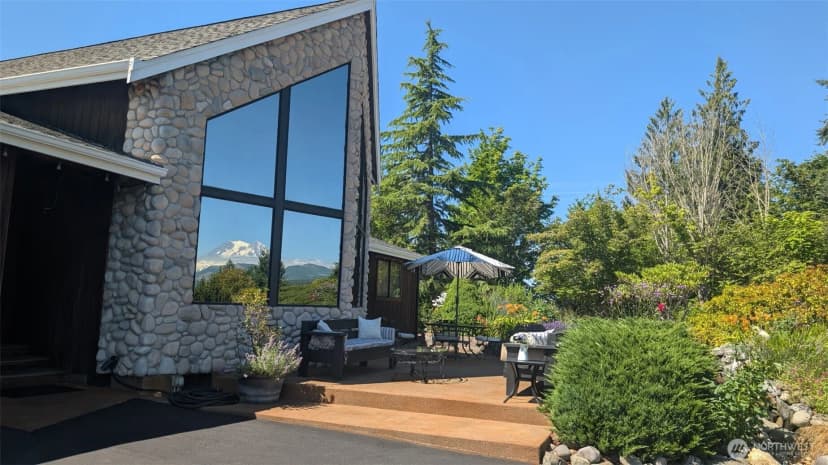 Property photo for 212 Dow Ridge Drive, Eatonville photo 2