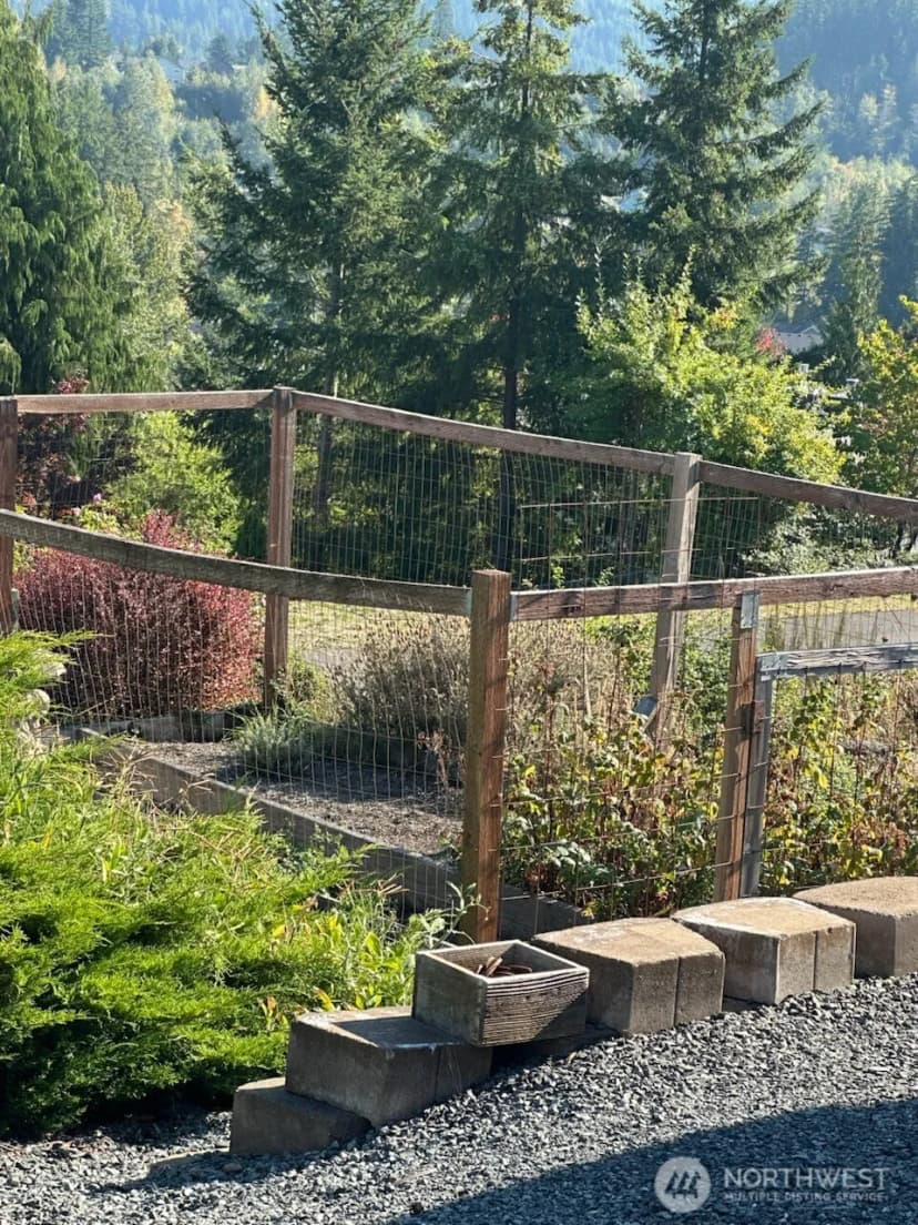 Property photo for 212 Dow Ridge Drive, Eatonville photo 29