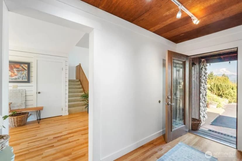 Property photo for 212 Dow Ridge Drive, Eatonville photo 7