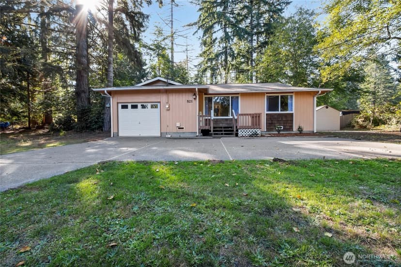 Property photo for 521 E Lakeshore Drive W, Shelton