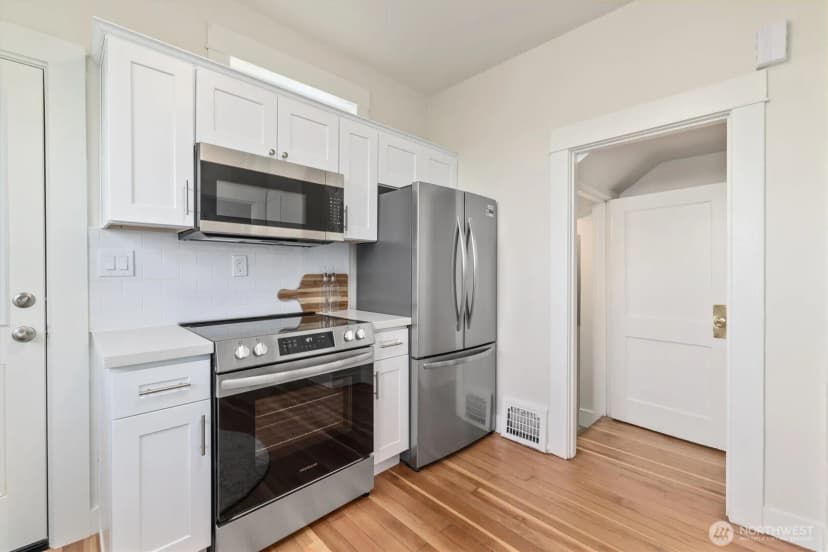 Property photo for 1111 31st Avenue, Seattle photo 12