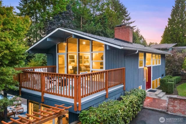 Property photo for 10727 Ne 187th Street, Bothell photo 3